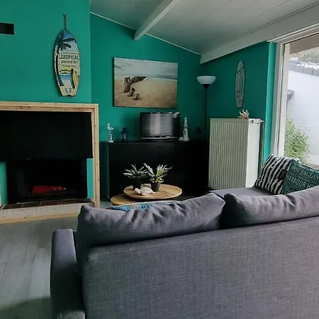 Surfin Chalet